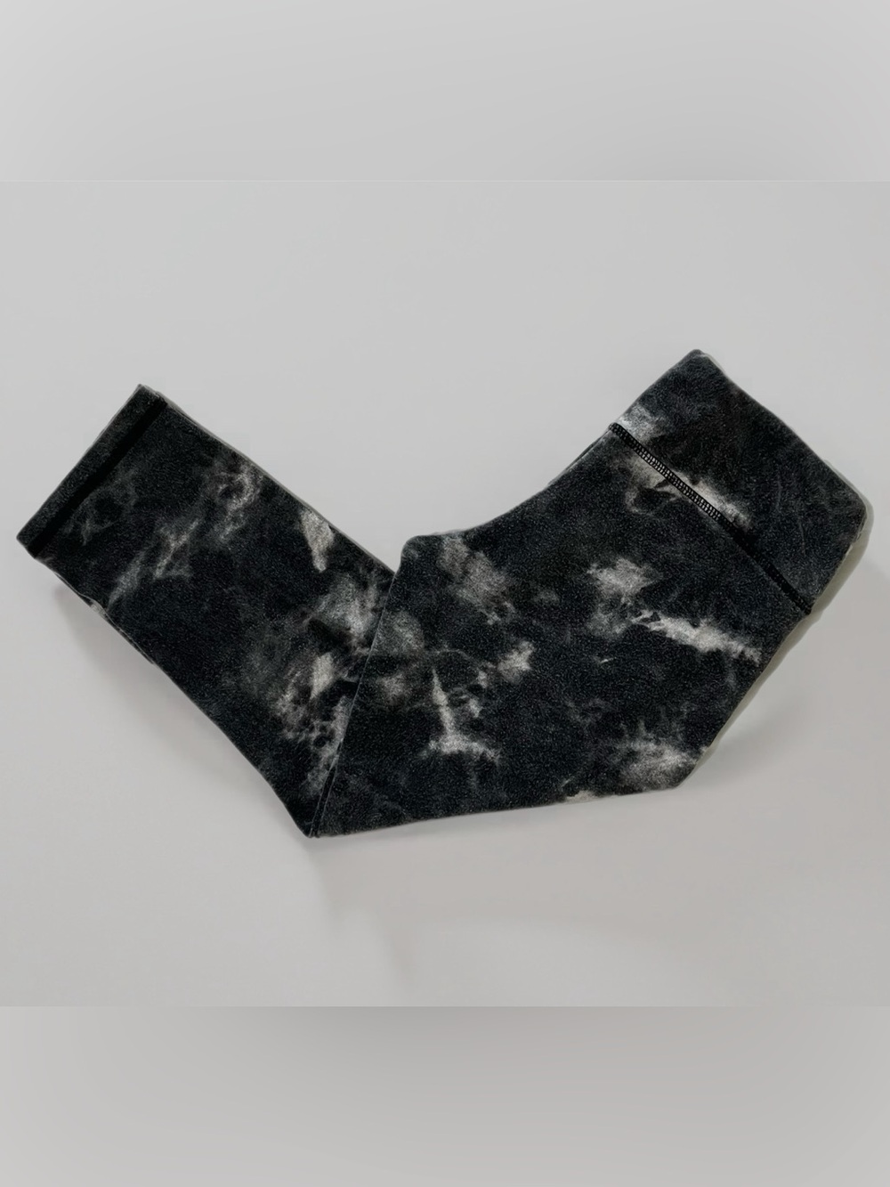 🗞️ SO Yoga Capris in Dark Gray/Black Tie-Dye w/ White Marbling | Women’s Sz XS